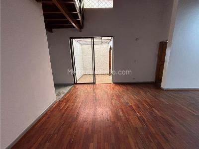 Apartamento de 4 alcobas en arriendo en Laureles, Medellín, 200 m² · foto 3 de 11