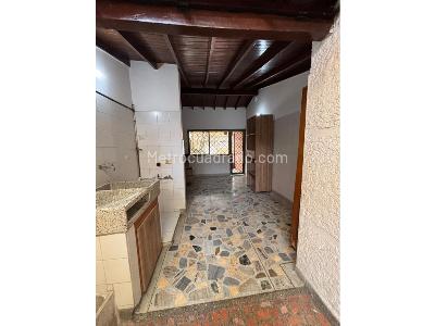 Apartamento de 4 alcobas en arriendo en Laureles, Medellín, 200 m² · foto 5 de 11