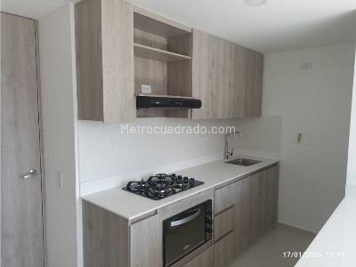 Apartamento en venta en Los Naranjos, Itagüí · foto 3 de 11