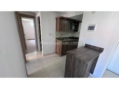 Apartamento de 3 alcobas en arriendo en Robledo Pajarito, Medellín, 63 m² · foto 2 de 18