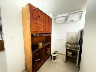 Apartamento de 3 alcobas en arriendo en Lorena, Medellín, 84 m² · foto 4 de 12