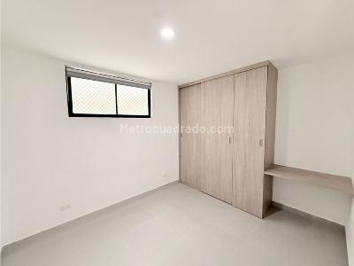 Apartamento de 3 alcobas en arriendo en La Castellana, Medellín, 100 m² · foto 6 de 11
