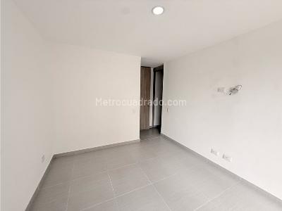 Apartamento de 3 alcobas en arriendo en La Castellana, Medellín, 100 m² · foto 9 de 11