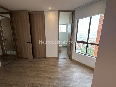Apartamento de 3 alcobas en arriendo en El Tesoro, Medellín, 125 m² · foto 15 de 20