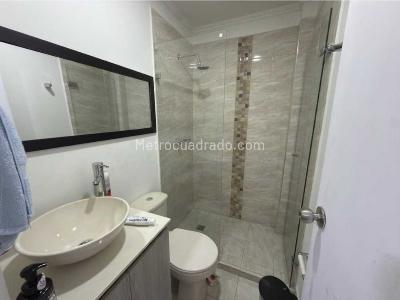 Apartamento de 3 alcobas en venta en Calasanz, Medellín, 92 m² · foto 10 de 11