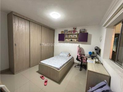 Apartamento de 3 alcobas en venta en Calasanz, Medellín, 92 m² · foto 3 de 11