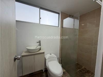 Apartamento de 3 alcobas en arriendo en Santa Monica, Medellín, 70 m² · foto 9 de 12