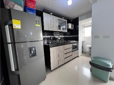 Apartamento de 3 alcobas en arriendo en Los Colores, Medellín, 60 m² · foto 14 de 17