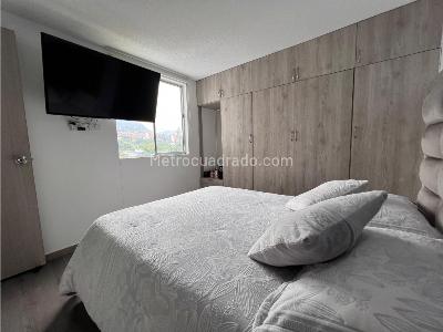 Apartamento de 3 alcobas en arriendo en Los Colores, Medellín, 60 m² · foto 7 de 17