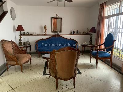 Casa en venta en La Riviera, Cúcuta · foto 2 de 14