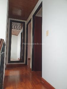 Apartamento en venta en Quinta Paredes, Bogotá · foto 4 de 13