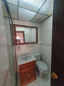 Apartamento en venta en Quinta Paredes, Bogotá · foto 9 de 13