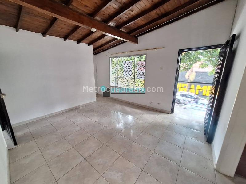 Casa Encantadora de 3 Alcobas en Belén Granada - 4