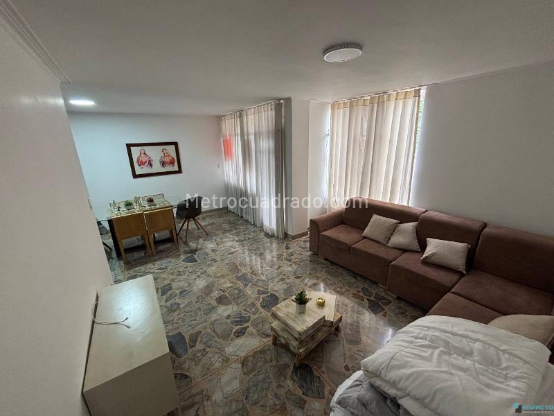 Large 5BR House with Patio in Estadio Norte - 5