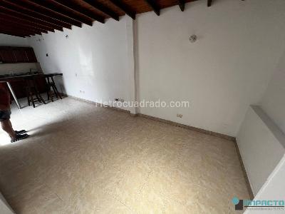 Apartamento en arriendo en Laureles, Medellín · foto 2 de 19