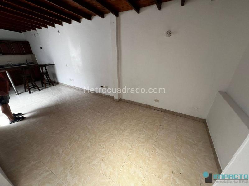 2BR Apartment with Terrace in Laureles - 2