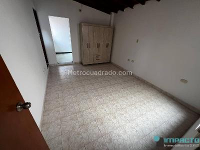 Apartamento en arriendo en Laureles, Medellín · foto 4 de 19