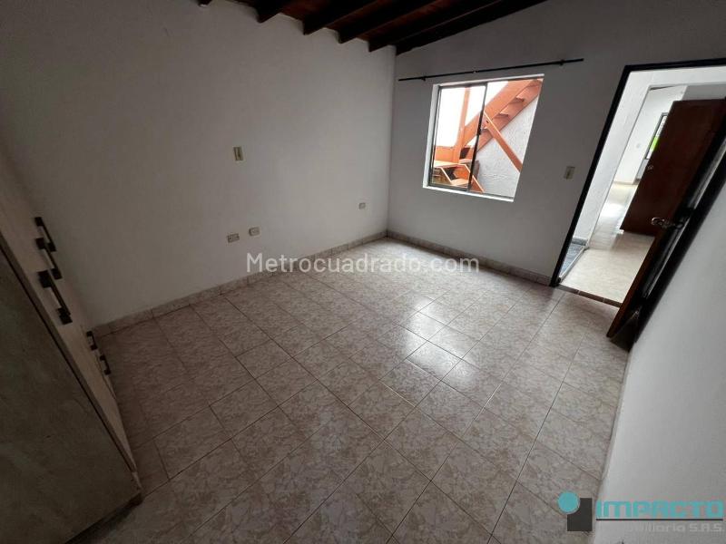 2BR Apartment with Terrace in Laureles - 8