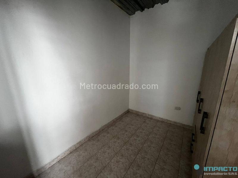 2BR Apartment with Terrace in Laureles - 9