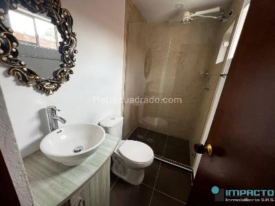 Apartamento en arriendo en Laureles, Medellín · foto 15 de 19