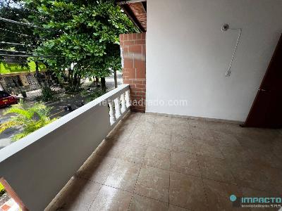 Apartamento en arriendo en Laureles, Medellín · foto 17 de 19