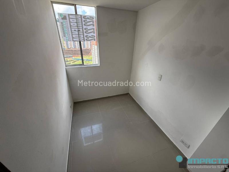 Spacious 3BR Apartment in Robledo - 5