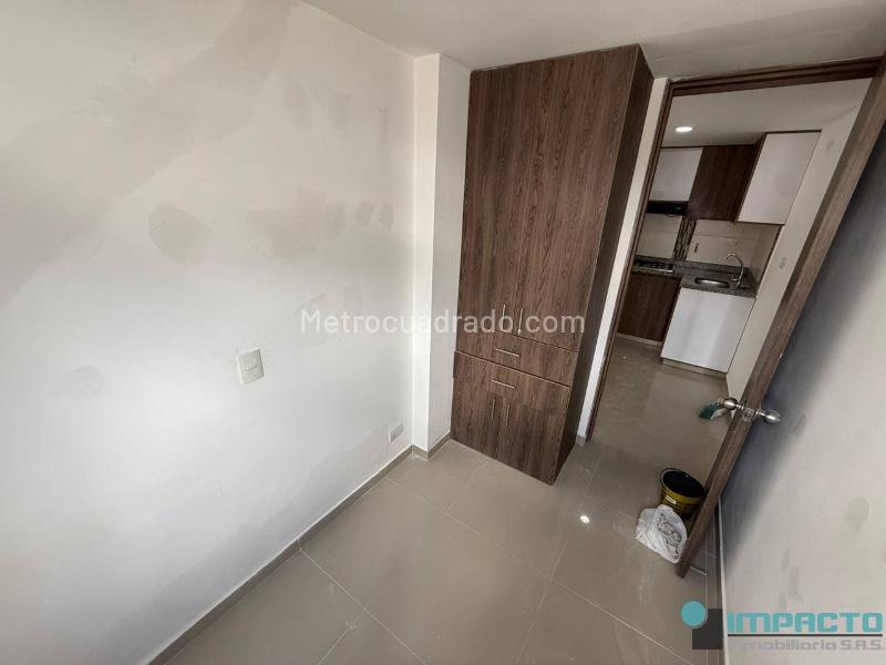 Spacious 3BR Apartment in Robledo - 6