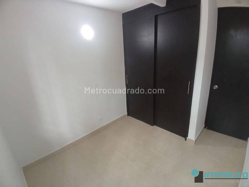 Apartamento de 3 Alcobas en Calasanz (parte alta) con balcón y parqueadero - 8