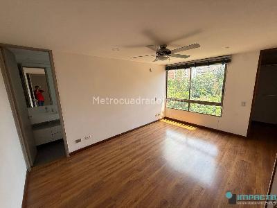 Apartamento de 3 alcobas en arriendo en El Poblado, Medellín, 85 m² · foto 12 de 20