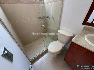 Apartamento de 3 alcobas en arriendo en El Poblado, Medellín, 85 m² · foto 16 de 20