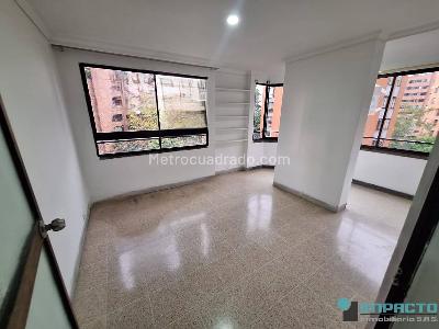 Apartamento de 3 alcobas en arriendo en El Poblado El Tesoro, Medellín, 137 m² · foto 4 de 20