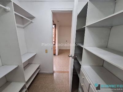 Apartamento de 3 alcobas en arriendo en El Poblado El Tesoro, Medellín, 137 m² · foto 8 de 20