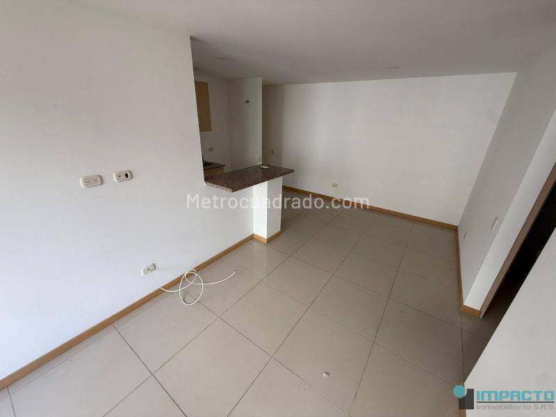 Apartamento Estiloso de 3 Alcobas con Piscina en El Poblado - 6