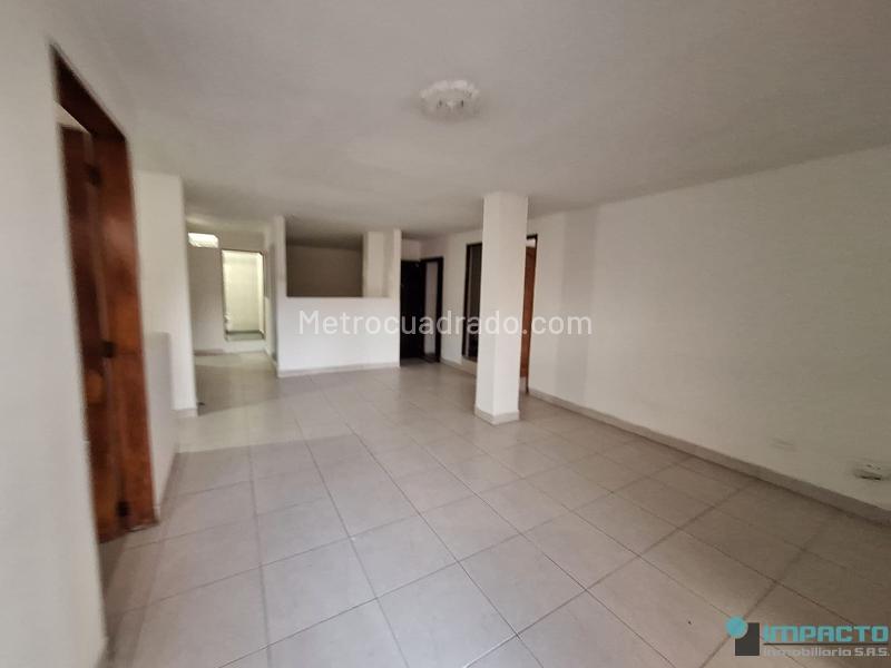 3BR Apartment in CALASANZ (100 m²) - 3