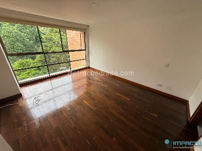 Casa de 4 alcobas en arriendo en El Poblado El Tesoro, Medellín, 350 m² · foto 11 de 20