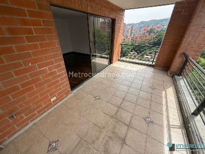 Casa de 4 alcobas en arriendo en El Poblado El Tesoro, Medellín, 350 m² · foto 17 de 20