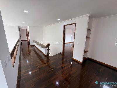 Casa de 4 alcobas en arriendo en El Poblado El Tesoro, Medellín, 350 m² · foto 4 de 20
