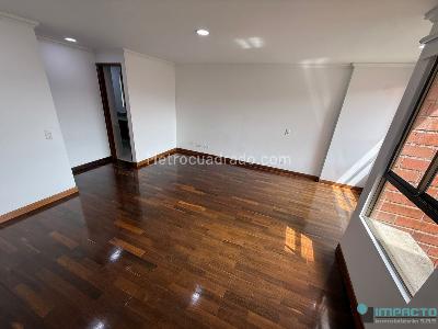 Casa de 4 alcobas en arriendo en El Poblado El Tesoro, Medellín, 350 m² · foto 5 de 20