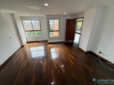 Casa de 4 alcobas en arriendo en El Poblado El Tesoro, Medellín, 350 m² · foto 6 de 20