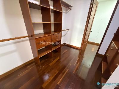 Casa de 4 alcobas en arriendo en El Poblado El Tesoro, Medellín, 350 m² · foto 7 de 20