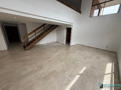 Casa de 4 alcobas en arriendo en El Poblado El Tesoro, Medellín, 350 m² · foto 8 de 20