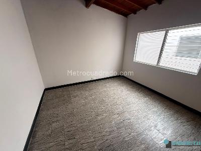 Casa de 5 alcobas en arriendo en Calasanz Parte Baja, Medellín, 120 m² · foto 10 de 20