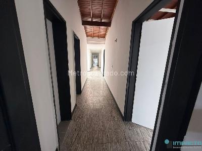 Casa de 5 alcobas en arriendo en Calasanz Parte Baja, Medellín, 120 m² · foto 13 de 20