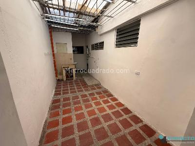 Casa de 5 alcobas en arriendo en Calasanz Parte Baja, Medellín, 120 m² · foto 19 de 20