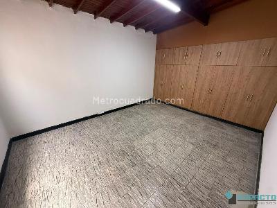 Casa de 5 alcobas en arriendo en Calasanz Parte Baja, Medellín, 120 m² · foto 5 de 20