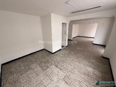 Casa de 5 alcobas en arriendo en Calasanz Parte Baja, Medellín, 120 m² · foto 9 de 20