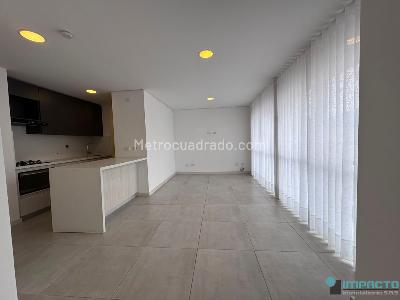 Apartamento de 2 alcobas en arriendo en Los Colores, Medellín, 75 m² · foto 3 de 15