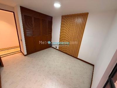 Apartamento de 3 alcobas en arriendo en Estadio, Medellín, 99 m² · foto 10 de 20