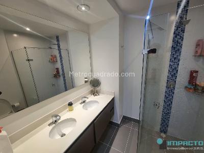 Apartamento de 2 alcobas en arriendo en El Poblado Loma Del Indio, Medellín, 85 m² · foto 16 de 20