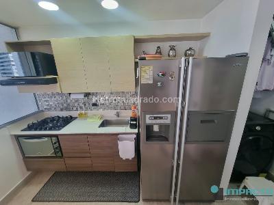 Apartamento de 2 alcobas en arriendo en El Poblado Loma Del Indio, Medellín, 85 m² · foto 2 de 20
